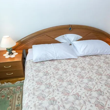 Pansion Alen - Dugi Otok Bed & Breakfast