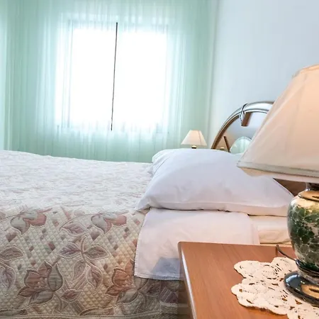 Pansion Alen - Dugi Otok Bed & Breakfast 3*