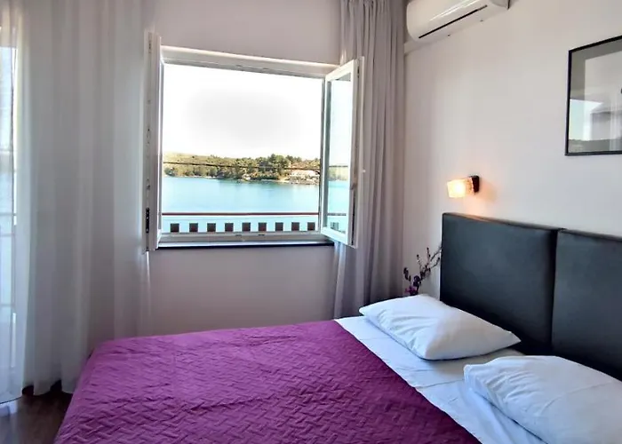 Pansion Alen - Dugi Otok B&B
