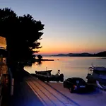 Bed & Breakfast Pansion Alen - Dugi Otok Luka (Dugi Otok)