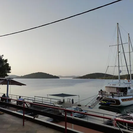 Pansion Alen - Dugi Otok Frühstückspension 3*