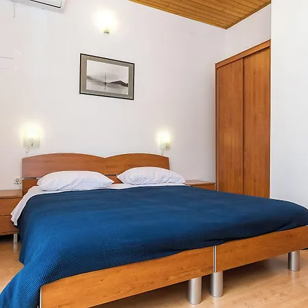 Pansion Alen - Dugi Otok Frühstückspension