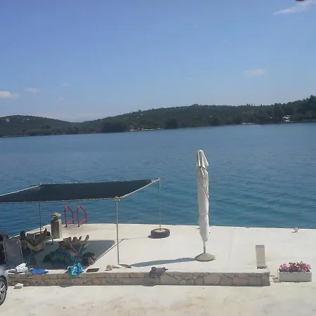 Pansion Alen - Dugi Otok Frühstückspension 3*